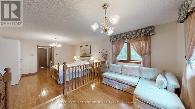 1127 OSHAWA BOULEVARD N, Oshawa (Centennial), Ontario, L1G5W2