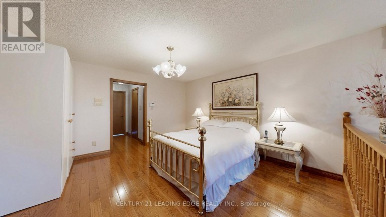 1127 OSHAWA BOULEVARD N, Oshawa (Centennial), Ontario, L1G5W2
