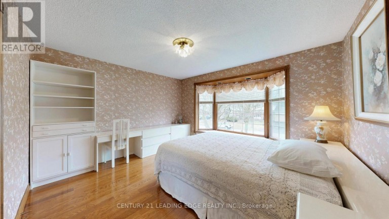 1127 OSHAWA BOULEVARD N, Oshawa (Centennial), Ontario, L1G5W2