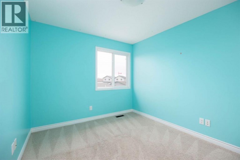 137 Juniper Street, Fort McMurray, Alberta, T9K0M8