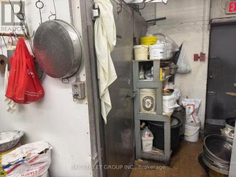 338 SPADINA AVENUE Toronto (Kensington-Chinatown) Ontario photo 8