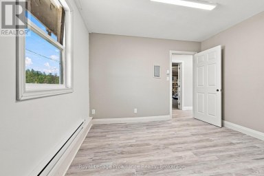 12541 HIGHWAY 41 Addington Highlands Ontario photo 10