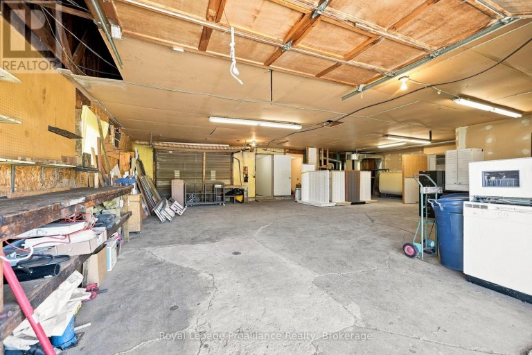 12541 HIGHWAY 41, Addington Highlands, Ontario, K0H2G0