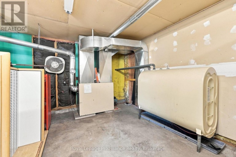 12541 HIGHWAY 41, Addington Highlands, Ontario, K0H2G0