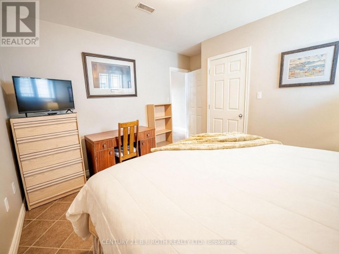 6 MAPLEVIEW PLACE, North Bay (Airport), Ontario, P1C1N7