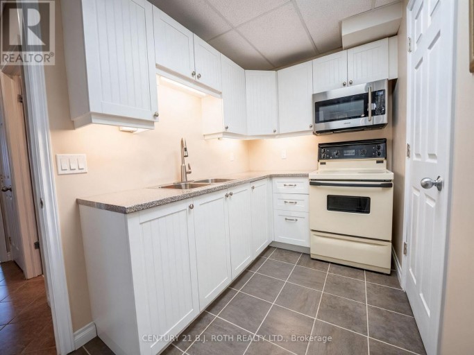 6 MAPLEVIEW PLACE, North Bay (Airport), Ontario, P1C1N7