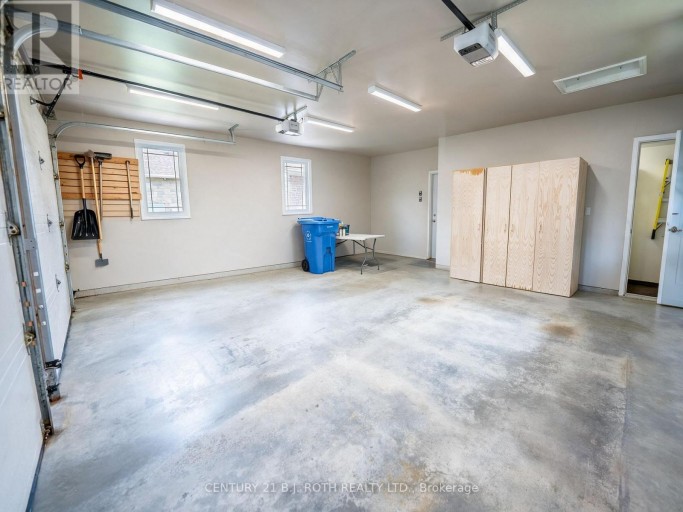 6 MAPLEVIEW PLACE, North Bay (Airport), Ontario, P1C1N7