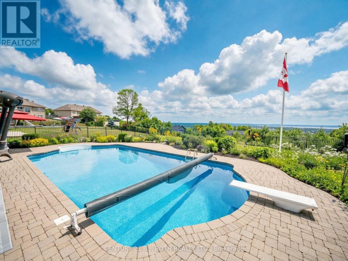 6 MAPLEVIEW PLACE, North Bay (Airport), Ontario, P1C1N7