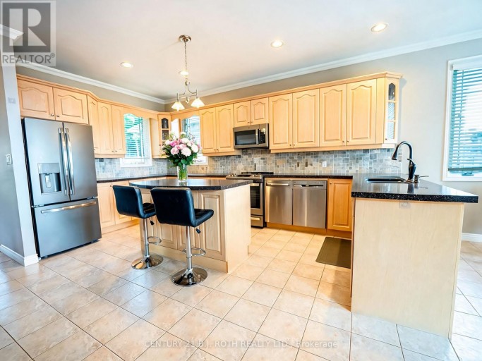6 MAPLEVIEW PLACE, North Bay (Airport), Ontario, P1C1N7