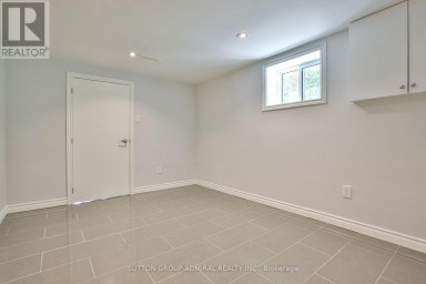 33 REGINA AVENUE Toronto (Englemount-Lawrence) Ontario photo 29