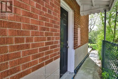 33 REGINA AVENUE Toronto (Englemount-Lawrence) Ontario photo 33