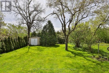 33 REGINA AVENUE Toronto (Englemount-Lawrence) Ontario photo 35