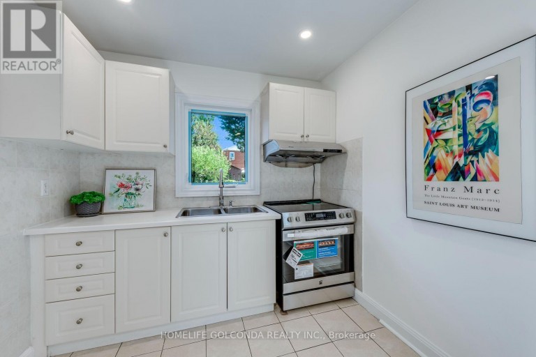 93 NORTH WOODROW BOULEVARD, Toronto (Clairlea-Birchmount), Ontario, M1K1W7