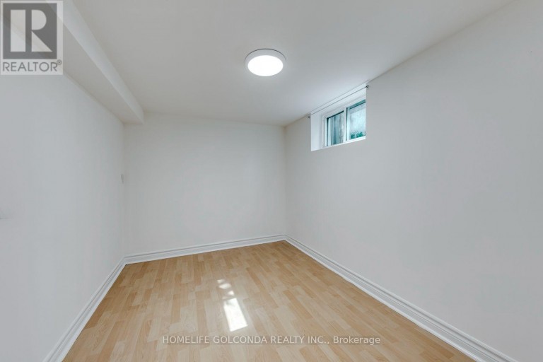 93 NORTH WOODROW BOULEVARD, Toronto (Clairlea-Birchmount), Ontario, M1K1W7