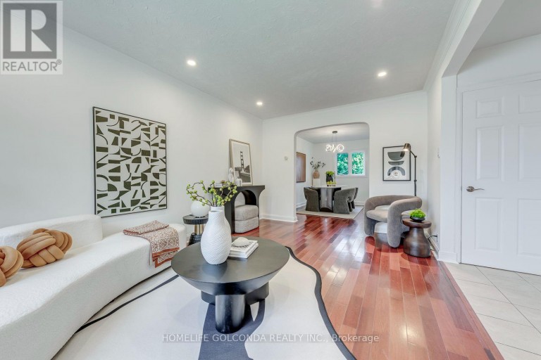 93 NORTH WOODROW BOULEVARD, Toronto (Clairlea-Birchmount), Ontario, M1K1W7