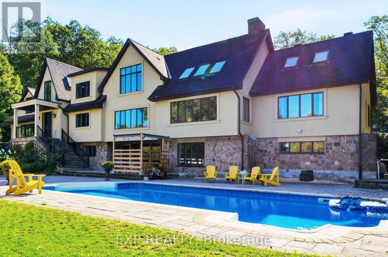 1785 DAVIS DRIVE W, King, Ontario, L3Y4V9