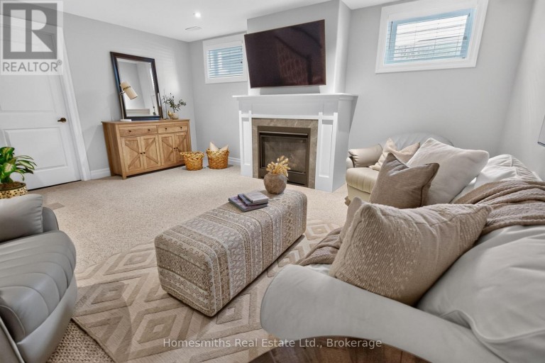 21 - 5 IRONS AVENUE, Selwyn, Ontario, K0L2H0