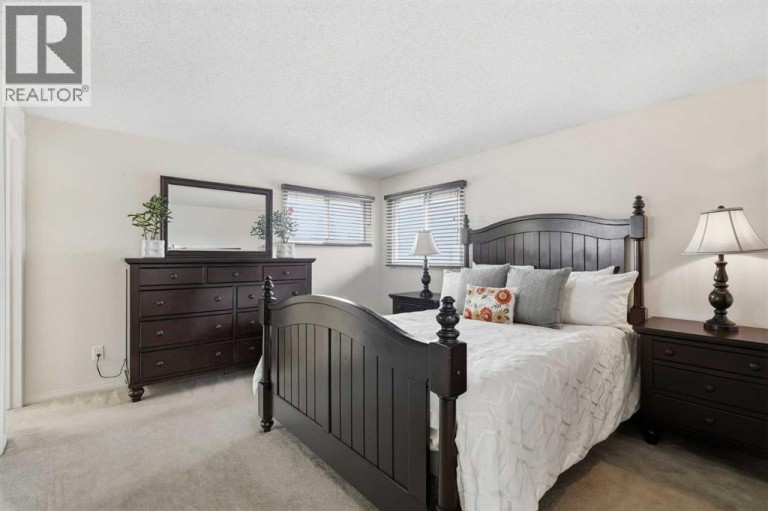 11 Edgemont Rise NW, Calgary, Alberta, T3A2K9