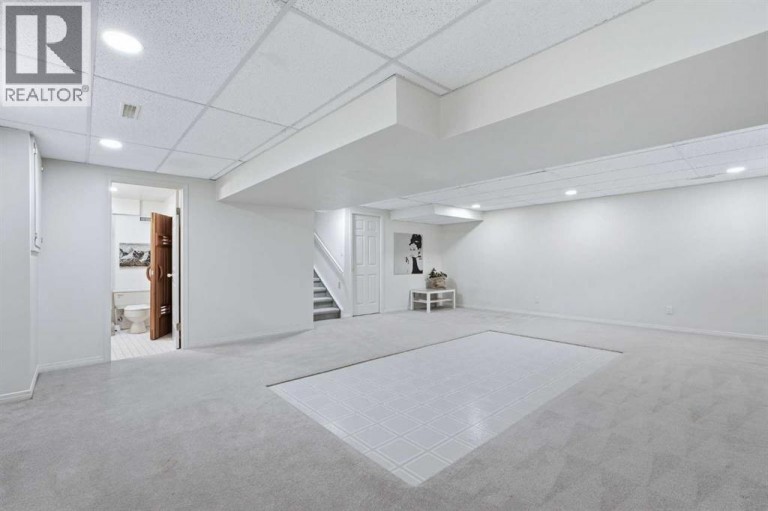 11 Edgemont Rise NW, Calgary, Alberta, T3A2K9