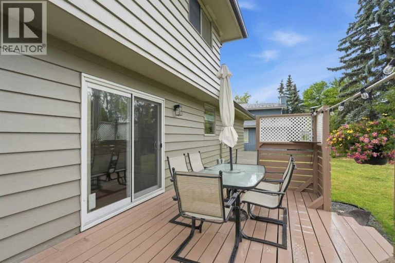 11 Edgemont Rise NW, Calgary, Alberta, T3A2K9