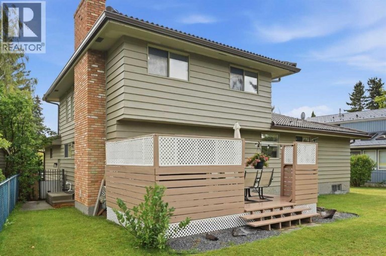 11 Edgemont Rise NW, Calgary, Alberta, T3A2K9