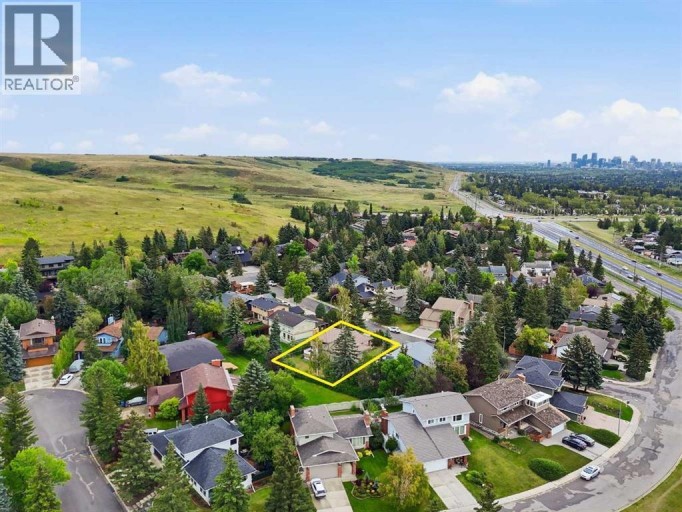 11 Edgemont Rise NW, Calgary, Alberta, T3A2K9