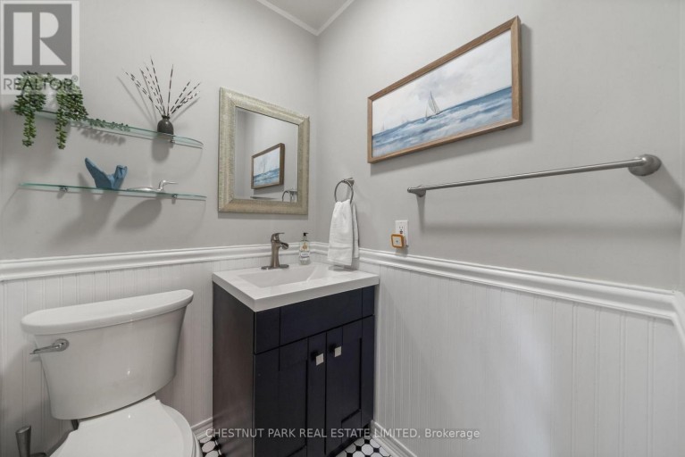 14782 LOYALIST PARKWAY, Prince Edward County (Hallowell), Ontario, K0K1G0