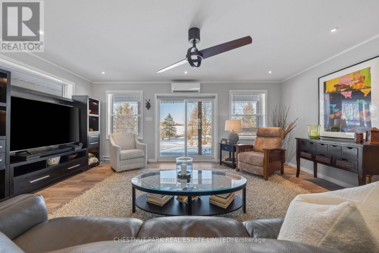 14782 LOYALIST PARKWAY, Prince Edward County (Hallowell), Ontario, K0K1G0