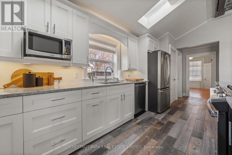14782 LOYALIST PARKWAY, Prince Edward County (Hallowell), Ontario, K0K1G0