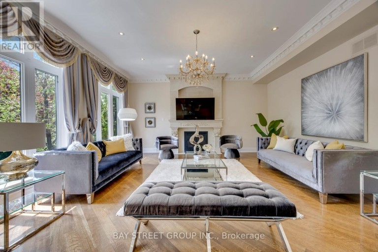 56 WINCHESTER LANE, Richmond Hill (South Richvale), Ontario, L4C6Y7
