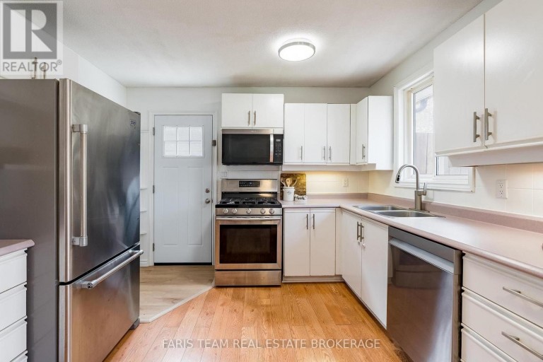 396 MARY STREET, Orillia, Ontario, L3V3G3
