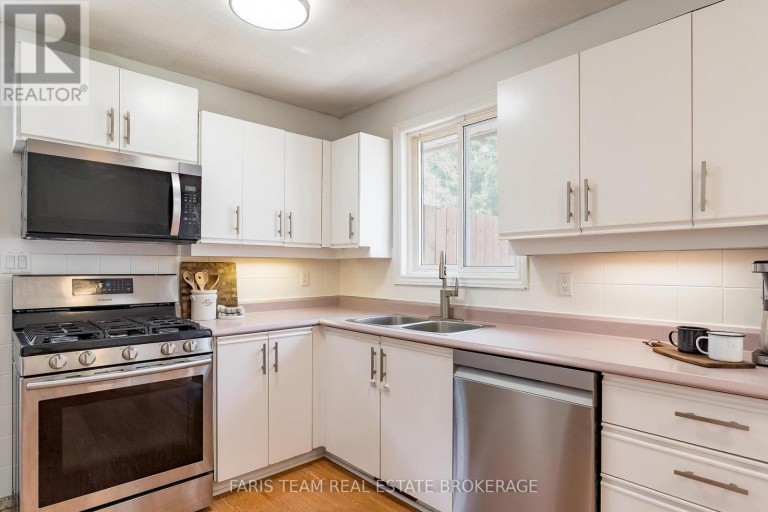 396 MARY STREET, Orillia, Ontario, L3V3G3