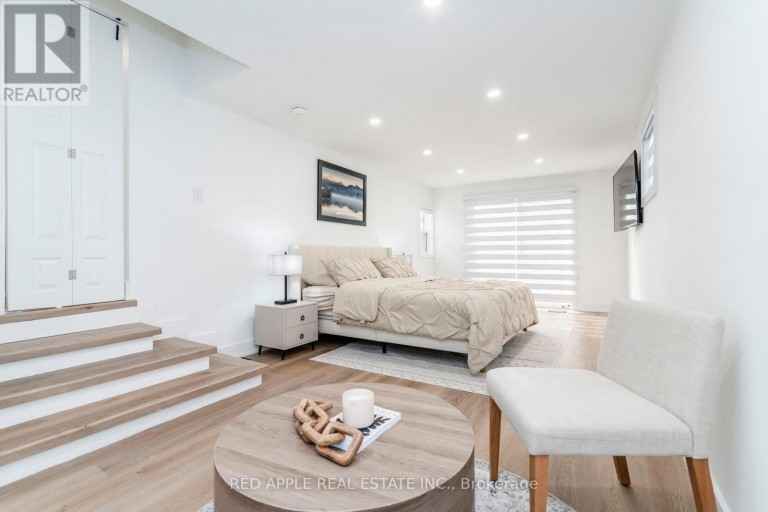 205 HOYT AVENUE, Tay (Victoria Harbour), Ontario, L0K2A0