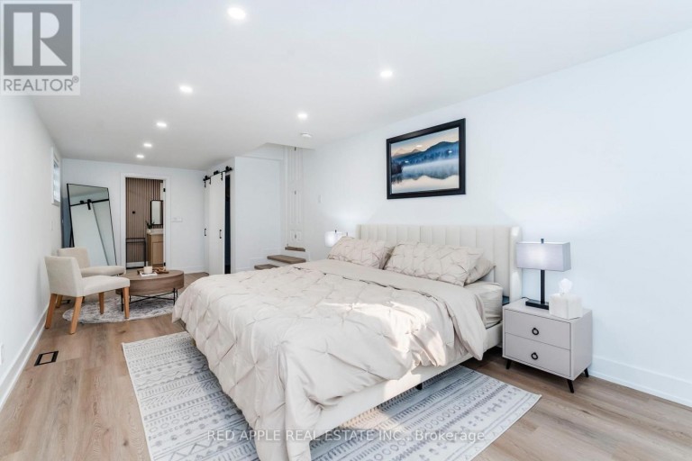205 HOYT AVENUE, Tay (Victoria Harbour), Ontario, L0K2A0