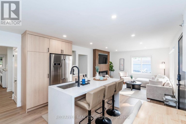 205 HOYT AVENUE, Tay (Victoria Harbour), Ontario, L0K2A0