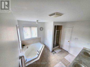 62 DEWSIDE DRIVE Brampton (Sandringham-Wellington) Ontario photo 15