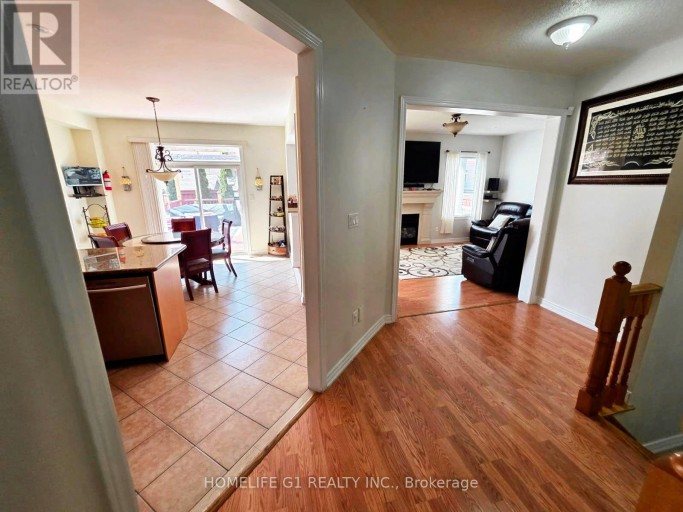 62 DEWSIDE DRIVE, Brampton (Sandringham-Wellington), Ontario, L6R0X5