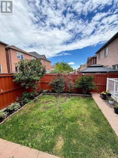 62 DEWSIDE DRIVE, Brampton (Sandringham-Wellington), Ontario, L6R0X5