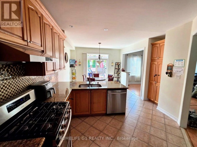 62 DEWSIDE DRIVE, Brampton (Sandringham-Wellington), Ontario, L6R0X5