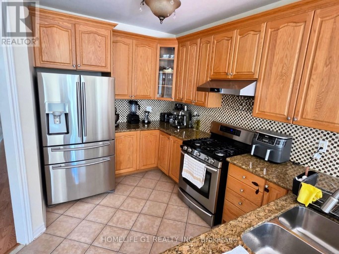 62 DEWSIDE DRIVE, Brampton (Sandringham-Wellington), Ontario, L6R0X5