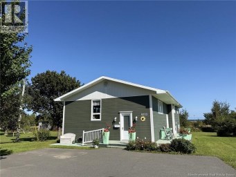 8203 Rue St-Paul Bas-Caraquet New Brunswick photo 1