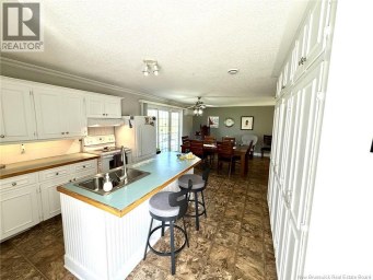 8203 Rue St-Paul Bas-Caraquet New Brunswick photo 15
