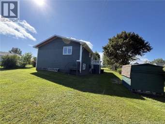 8203 Rue St-Paul Bas-Caraquet New Brunswick photo 4