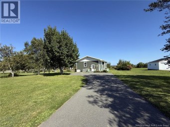 8203 Rue St-Paul Bas-Caraquet New Brunswick photo 8