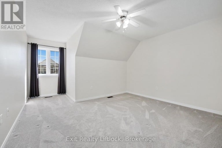 629 TULLY CRESCENT, Peterborough (Monaghan Ward 2), Ontario, K9K0B1