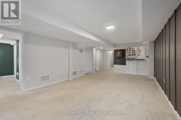 629 TULLY CRESCENT, Peterborough (Monaghan Ward 2), Ontario, K9K0B1