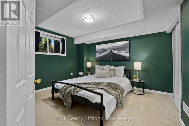 629 TULLY CRESCENT, Peterborough (Monaghan Ward 2), Ontario, K9K0B1