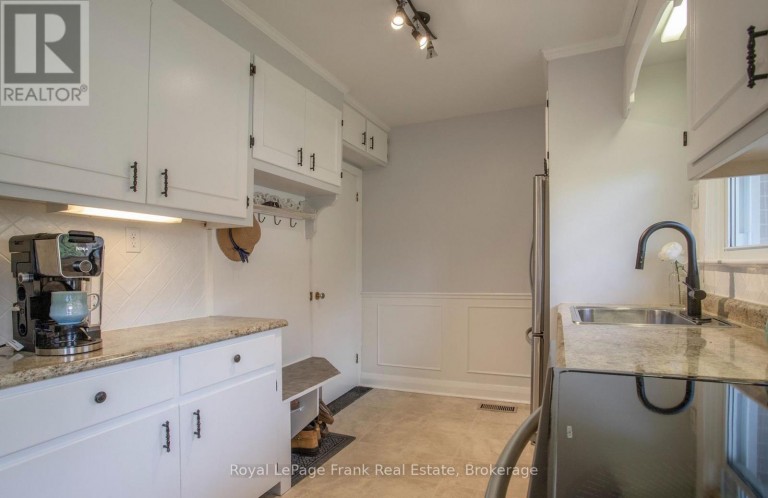 387 ABERDEEN AVENUE, Peterborough (Northcrest Ward 5), Ontario, K9H4X5
