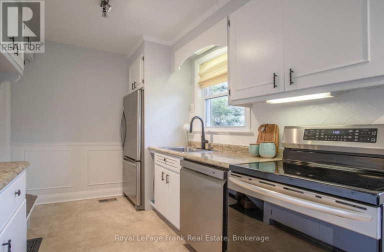 387 ABERDEEN AVENUE, Peterborough (Northcrest Ward 5), Ontario, K9H4X5