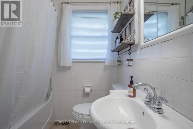 387 ABERDEEN AVENUE, Peterborough (Northcrest Ward 5), Ontario, K9H4X5